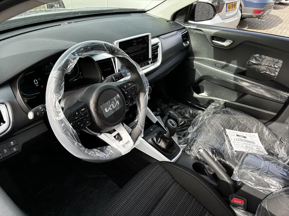 Kia Stonic 1.0 T-GDi MHEV DynamicLine uit 2026, foto 13