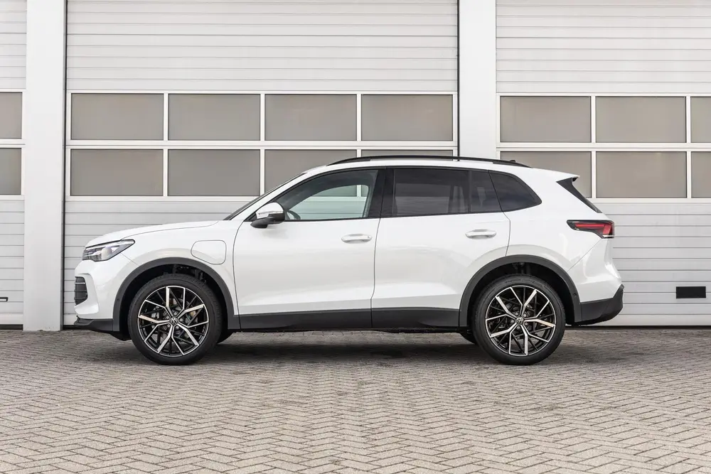 Volkswagen Tiguan 1.5 eHybrid 204pk Limited Edition | Trekha uit 2026, foto 13