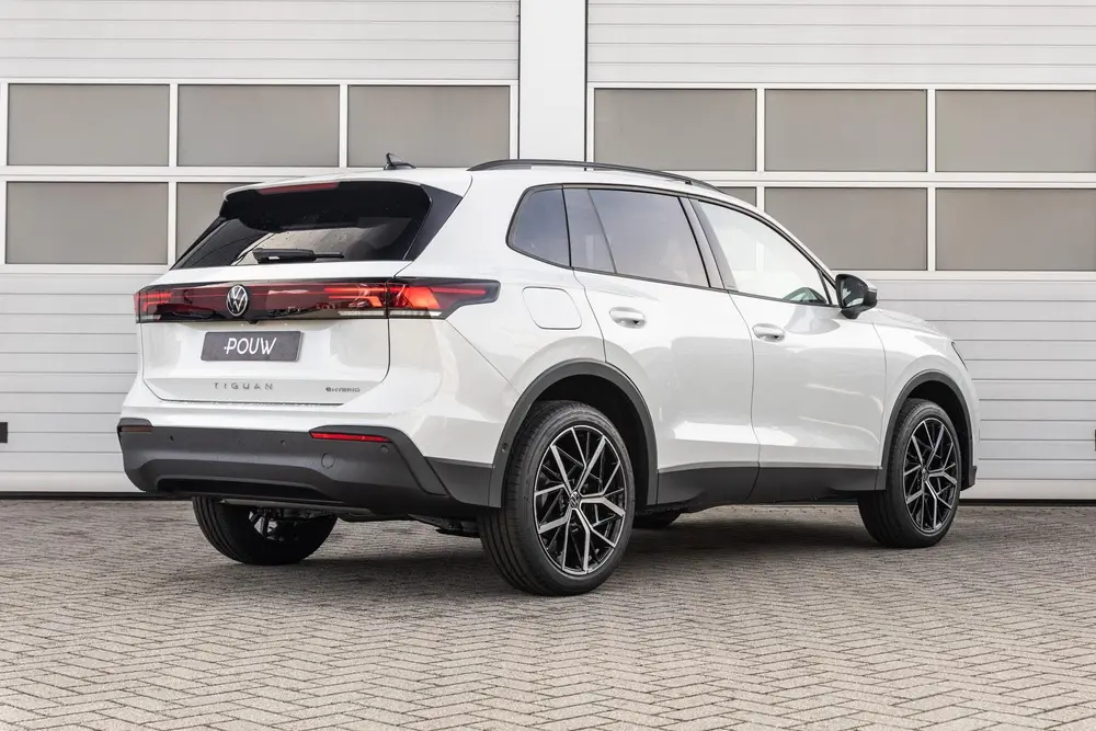 Volkswagen Tiguan 1.5 eHybrid 204pk Limited Edition | Trekha uit 2026, foto 2