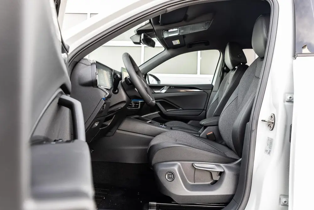 Volkswagen Tiguan 1.5 eHybrid 204pk Limited Edition | Trekha uit 2026, foto 20