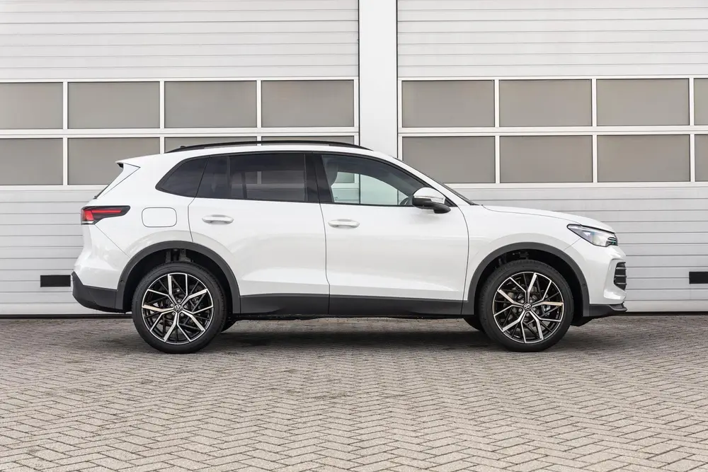 Volkswagen Tiguan 1.5 eHybrid 204pk Limited Edition | Trekha uit 2026, foto 3