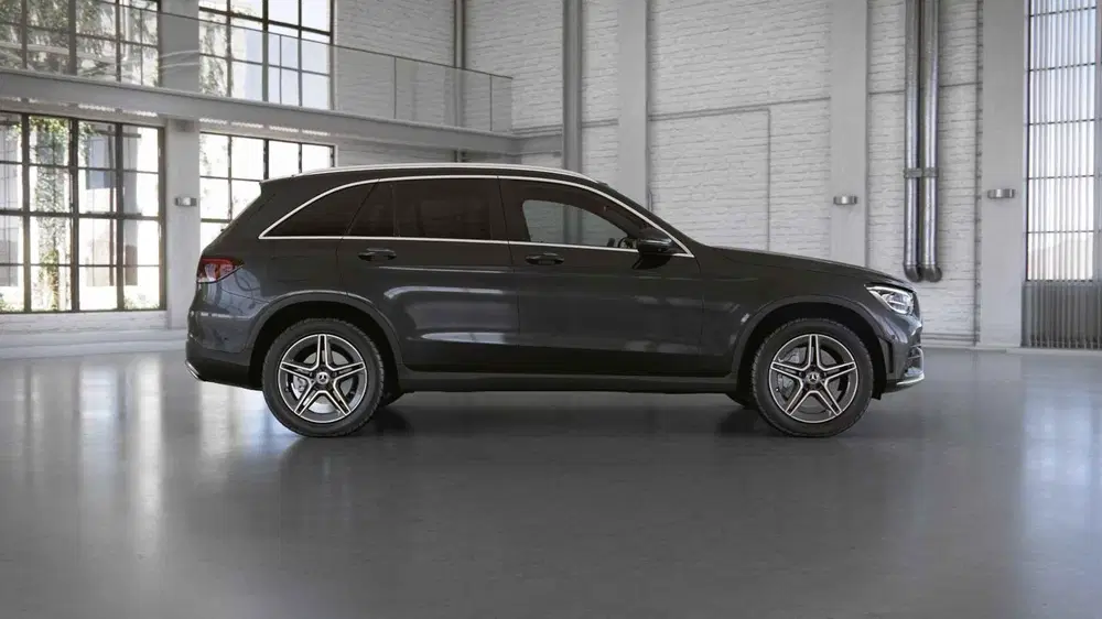 Mercedes-Benz GLC 300e 4MATIC Business Solution AMG uit 2022, foto 3