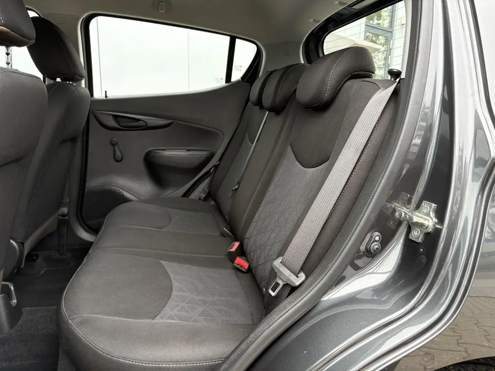Opel Karl 1.0 ecoFLEX 120 Jaar Edition / Airco / Bluetooth / uit 2019, foto 6
