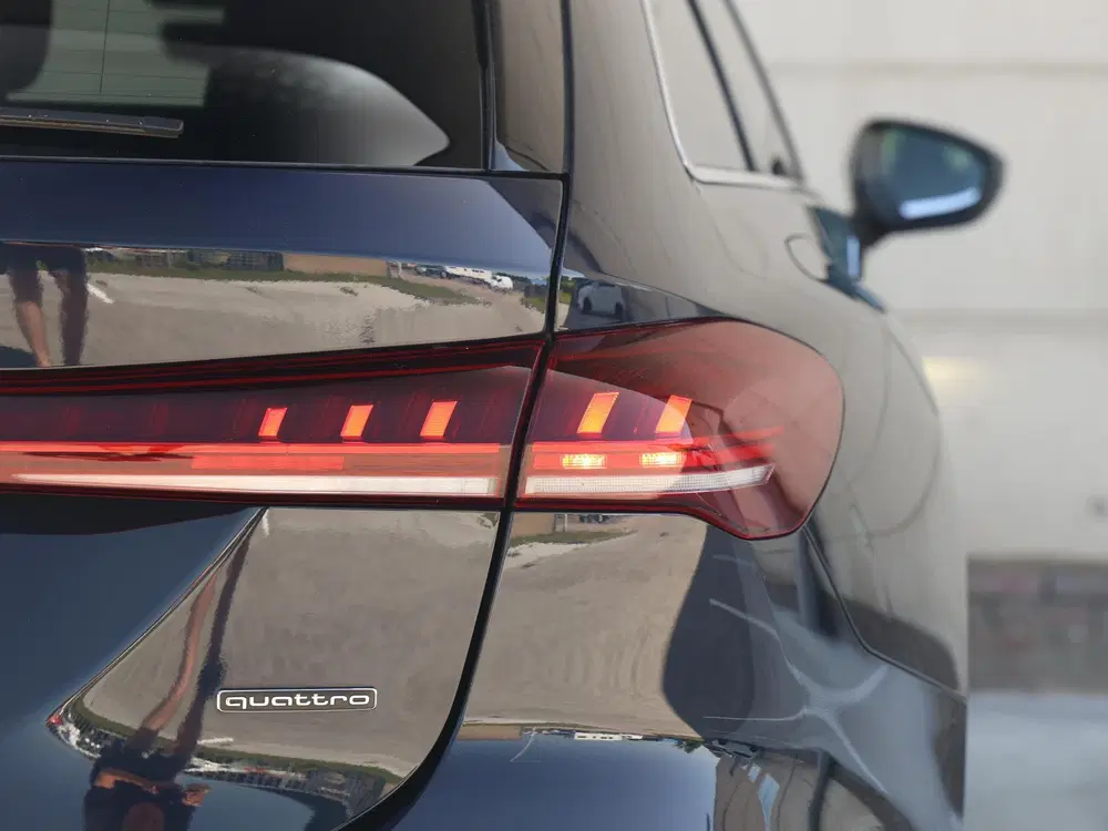 Audi A5 2.0 e-hybrid299 pk quattro Advanced editio uit 2025, foto 16
