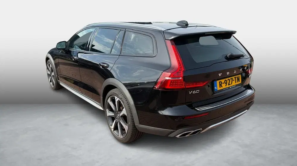 Volvo V60 Cross Country 2.0 B5 AWD Pro uit 2022, foto 4