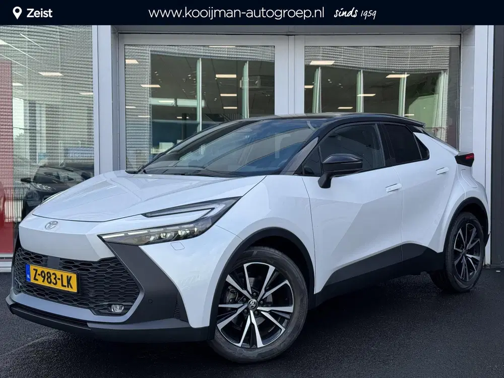 Toyota C-Hr 1.8 Hybrid 140 Style Bi-Tone uit 2024