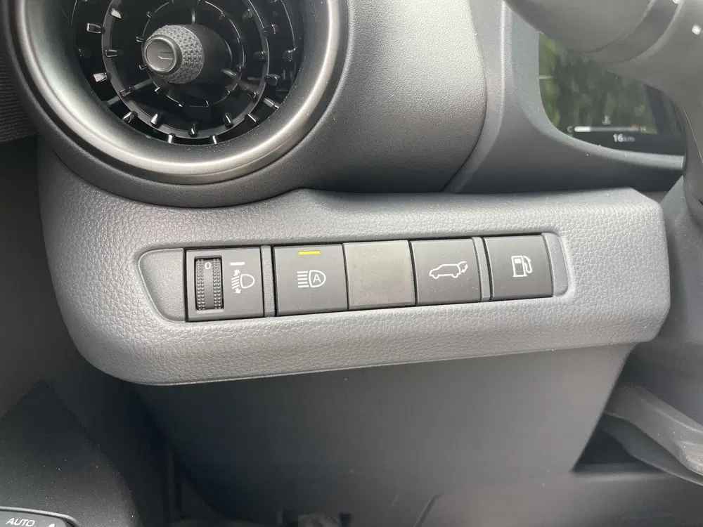 Toyota C-Hr 1.8 Hybrid 140 Style Bi-Tone uit 2024, foto 19