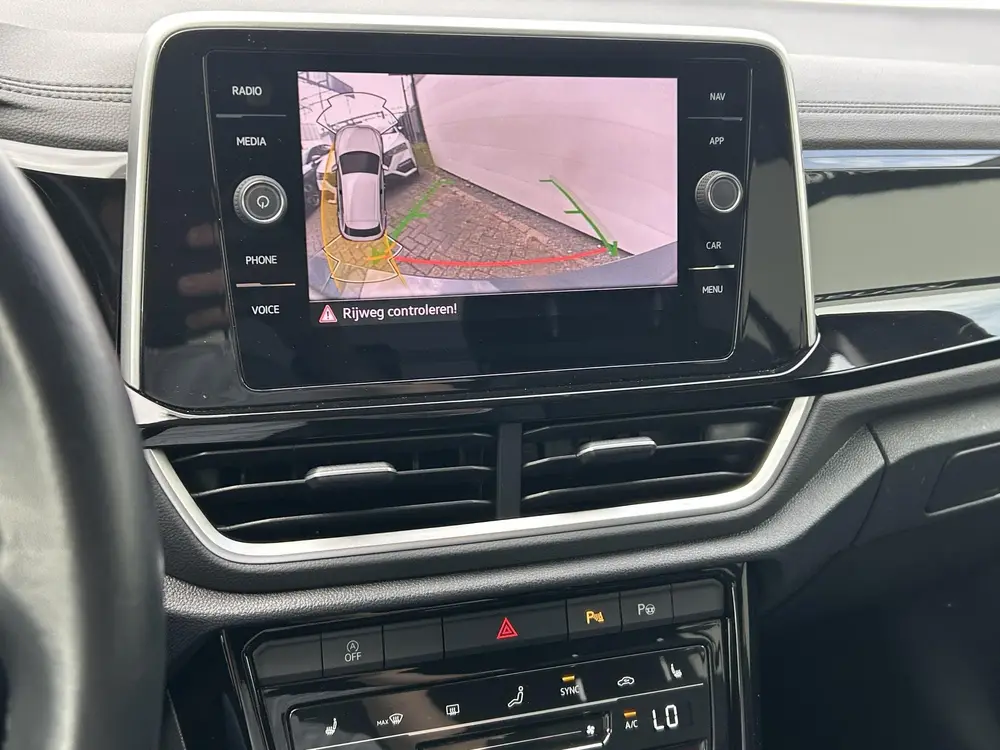 Volkswagen T-Roc 1.5 TSI R-Line Business Automaat | Camera | uit 2023, foto 11