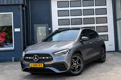 Mercedes-Benz GLA 200 Business Solution AMG uit 2020