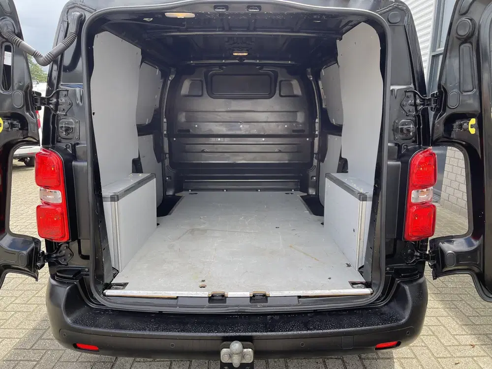 Opel Vivaro 1.5 CDTI 120pk L2H1 Edition uit 2021, foto 17