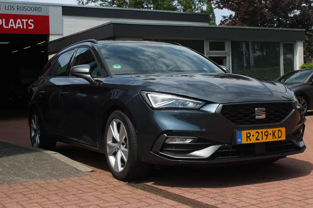 SEAT Leon 1.0 TSI *FR Business* " uit 2022, foto 6