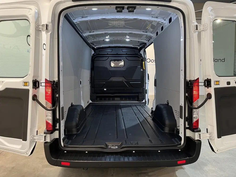 Ford Transit 350 2.0 TDCI L3H2 Trend 130 PK Automaat uit 2024, foto 18