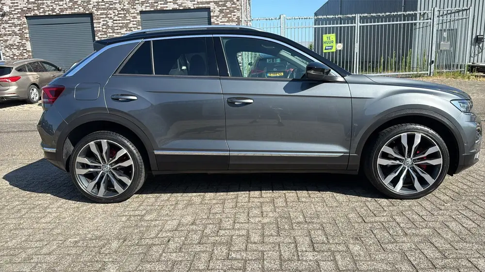 Volkswagen T-Roc 1.5 TSI Automaat Sport R-Line Pano Navi Car uit 2019, foto 6