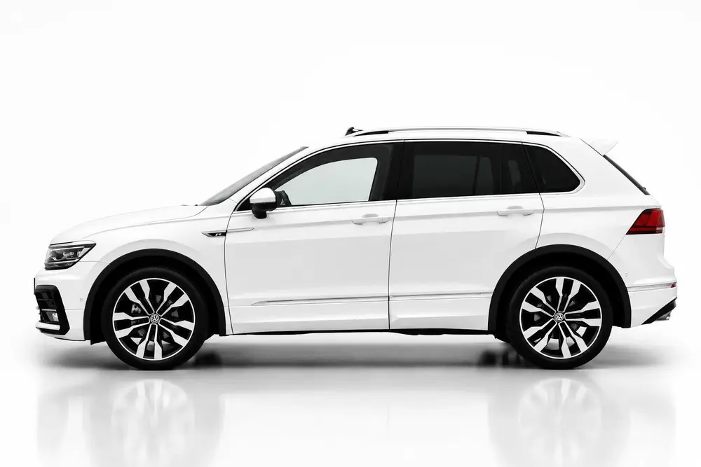 Volkswagen Tiguan 1.5 TSI ACT R-Line | TREKHAAK | CAMERA | S uit 2020, foto 2
