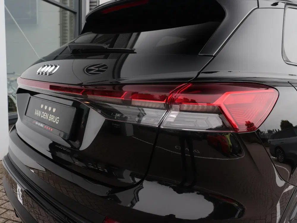 Audi Q4 e-tron 40 S Edition 63 kWh uit 2025, foto 16