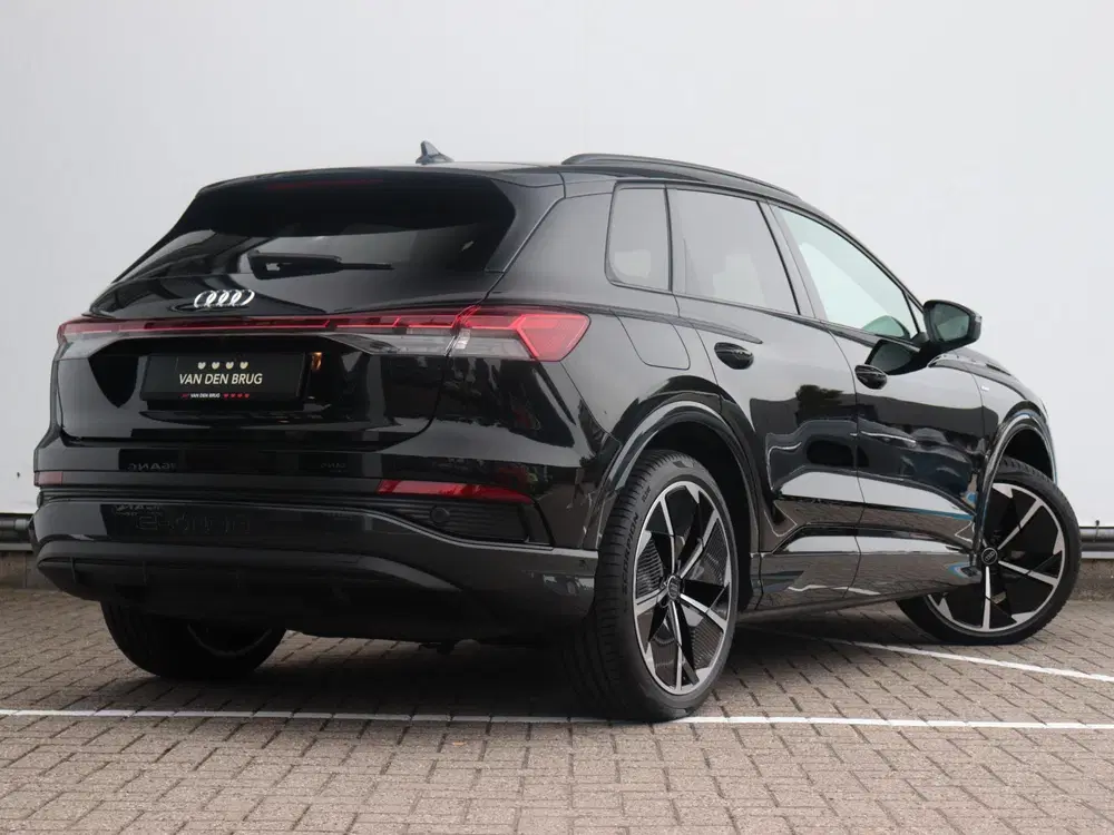 Audi Q4 e-tron 40 S Edition 63 kWh uit 2025, foto 4