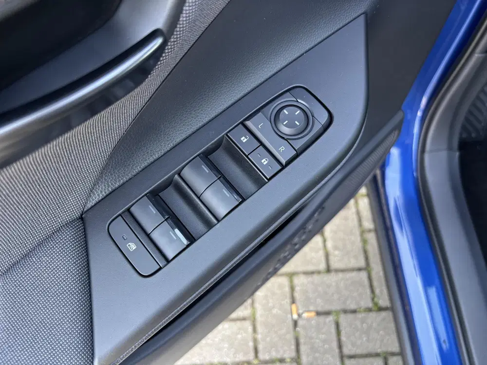 Toyota C-Hr 1.8 Hybrid 140 Active Prijs inclusief 2000 uit 2026, foto 15