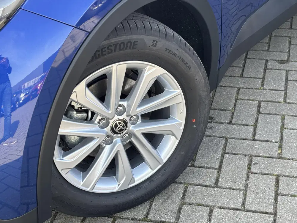 Toyota C-Hr 1.8 Hybrid 140 Active Prijs inclusief 2000 uit 2026, foto 2