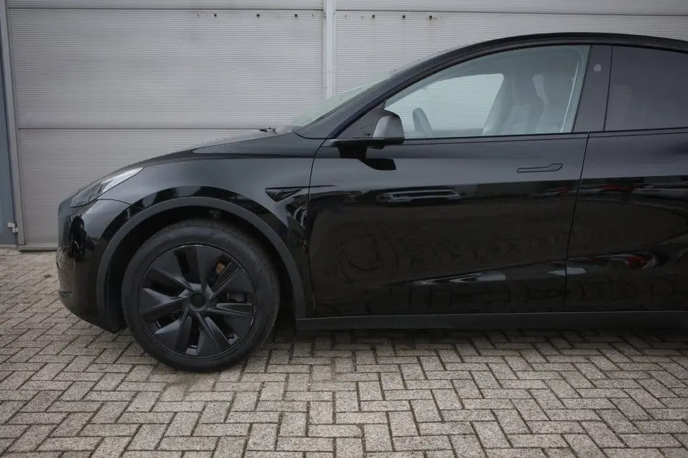 Tesla Model Y Long R. RWD 75 kWh uit 2025, foto 15
