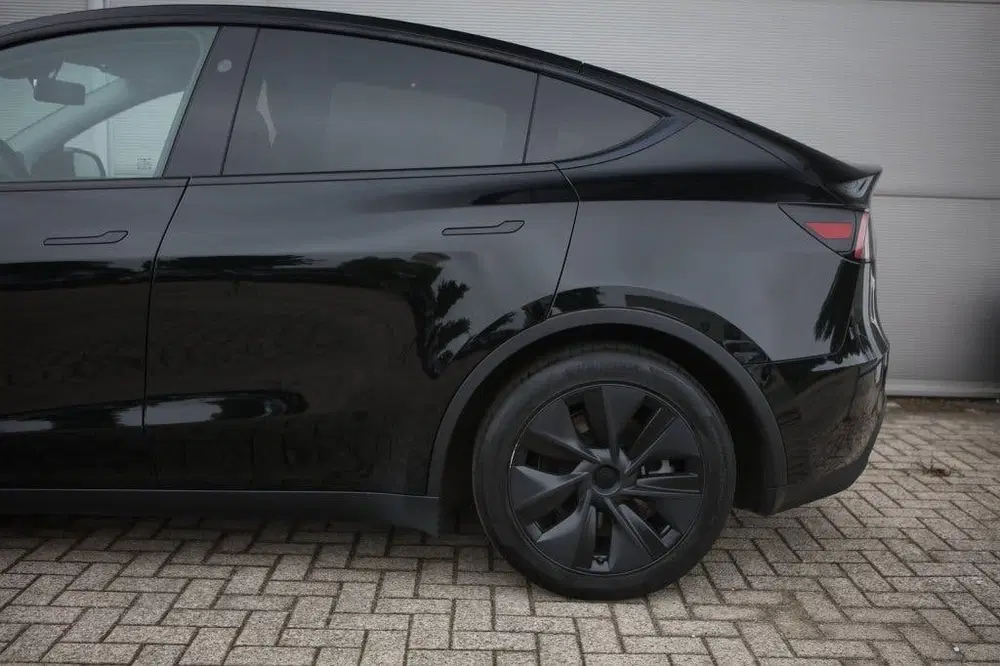 Tesla Model Y Long R. RWD 75 kWh uit 2025, foto 16
