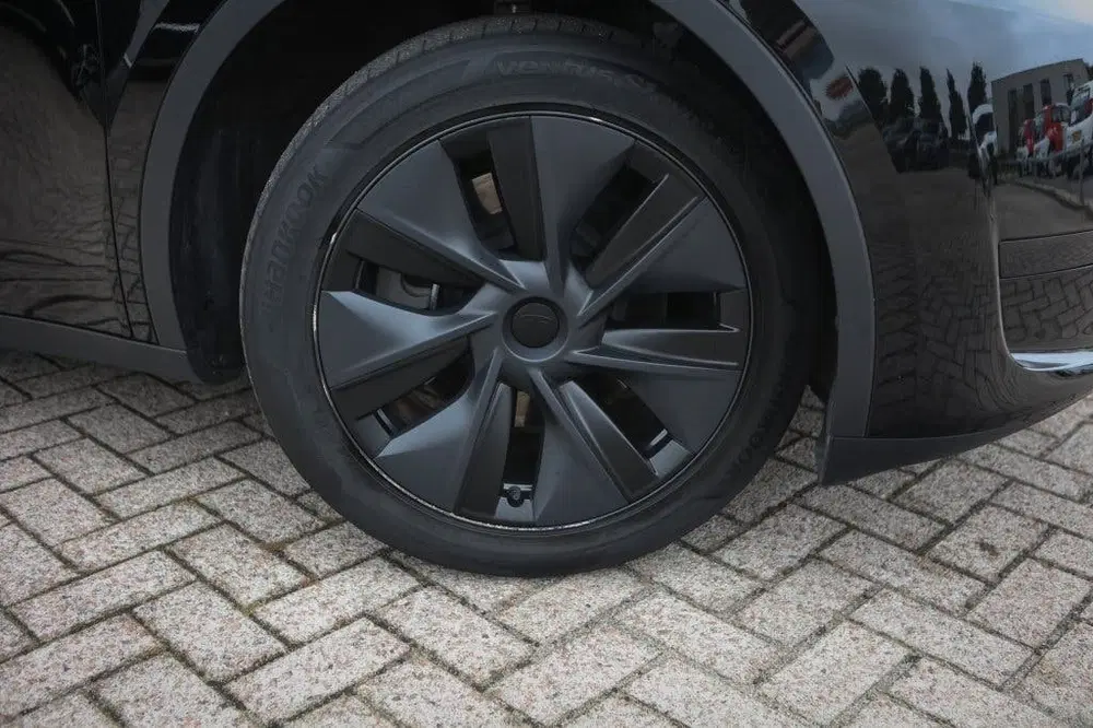 Tesla Model Y Long R. RWD 75 kWh uit 2025, foto 18