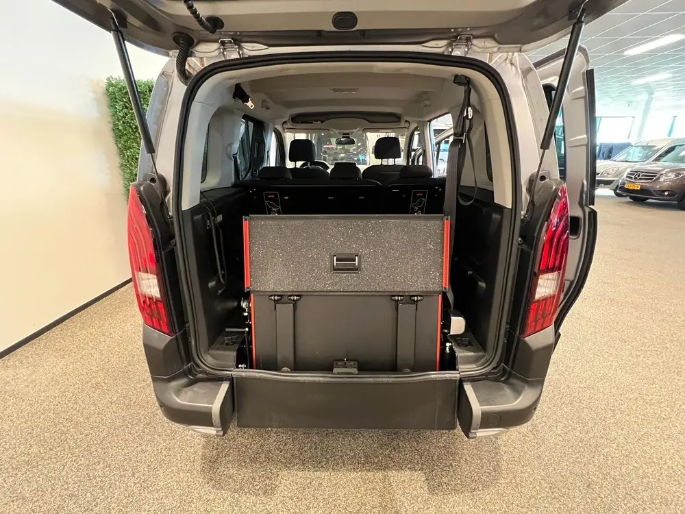 Peugeot Rifter L1 Rolstoelauto Automaat 3+1 of 5+0 uit 2021, foto 6