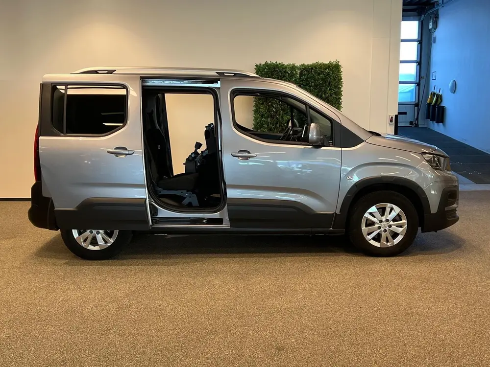 Peugeot Rifter L1 Rolstoelauto Automaat 3+1 of 5+0 uit 2021, foto 9