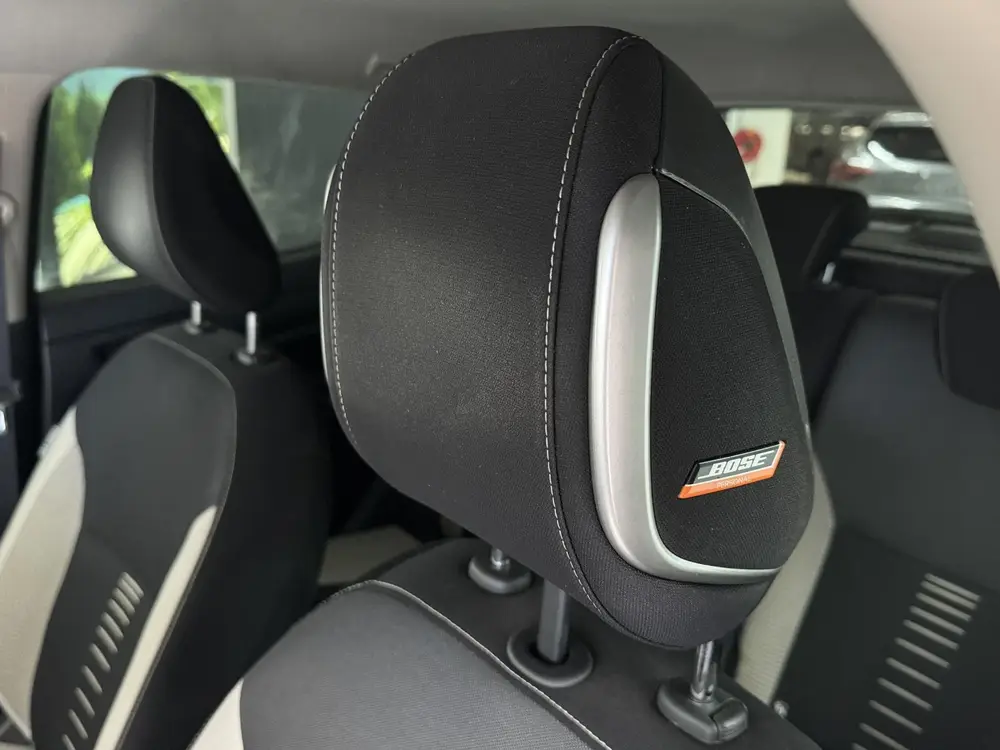 Nissan Micra 0.9 IG-T Tekna | BOSE-Audiosysteem | | Navigati uit 2019, foto 14