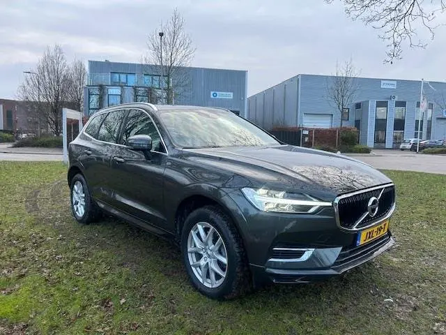 Volvo XC60 2.0 T8 Twin Engine AWD Momentum Pro uit 2019, foto 10