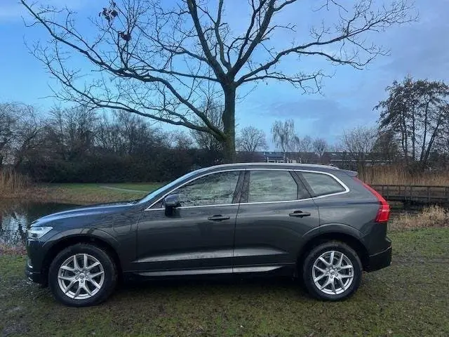 Volvo XC60 2.0 T8 Twin Engine AWD Momentum Pro uit 2019, foto 5