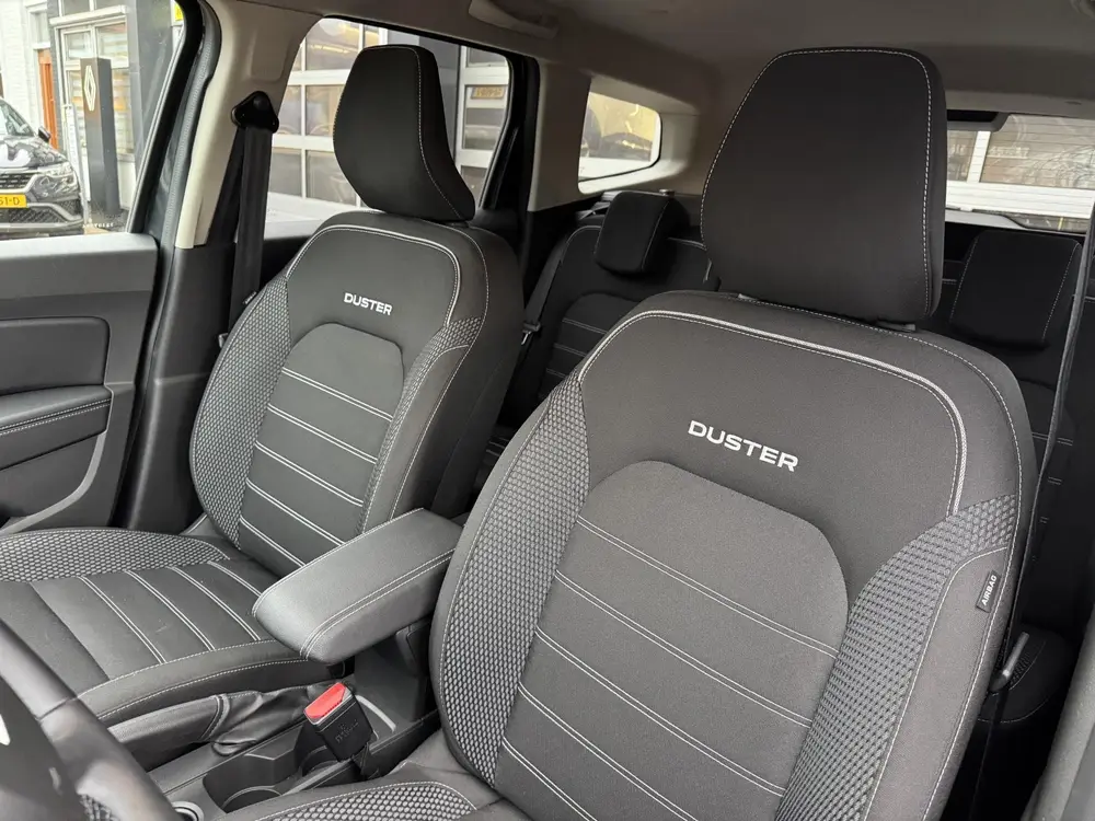 Dacia Duster 1.3 TCe 150 Journey+Pack Easy+360 Camera uit 2024, foto 10