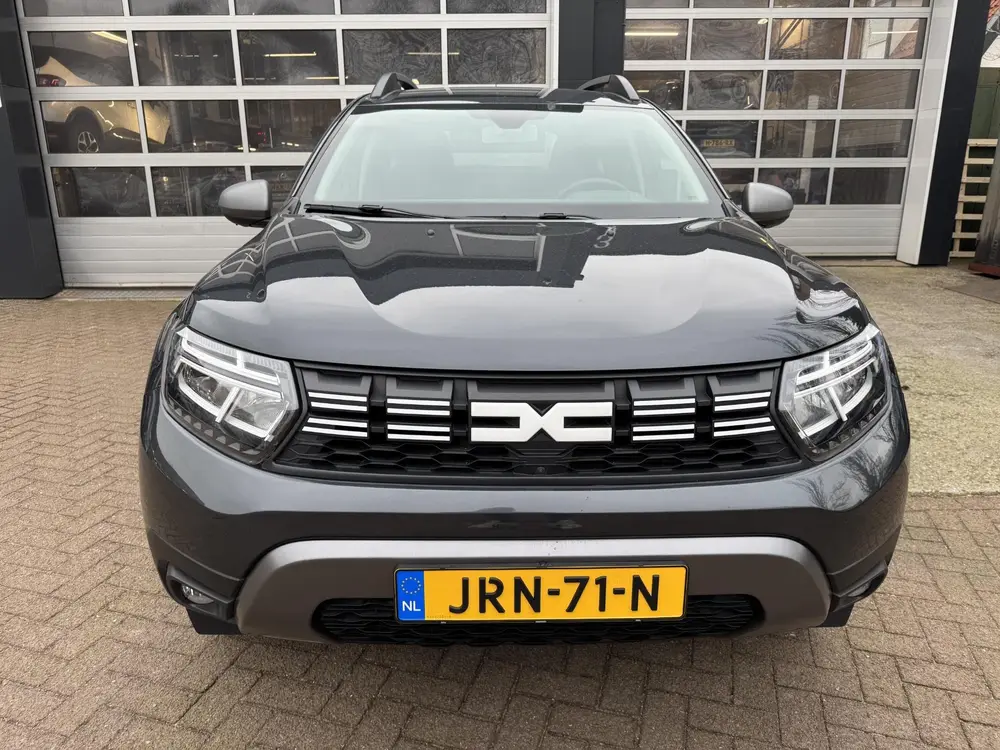 Dacia Duster 1.3 TCe 150 Journey+Pack Easy+360 Camera uit 2024, foto 2