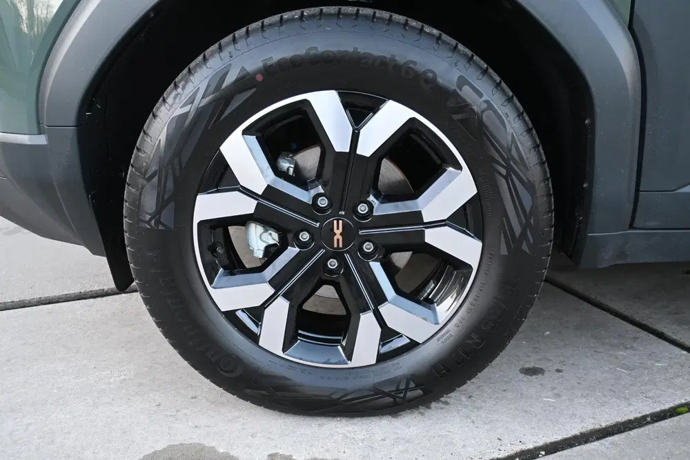Dacia Duster TCe 130 mild hybrid Extreme uit 2025, foto 4