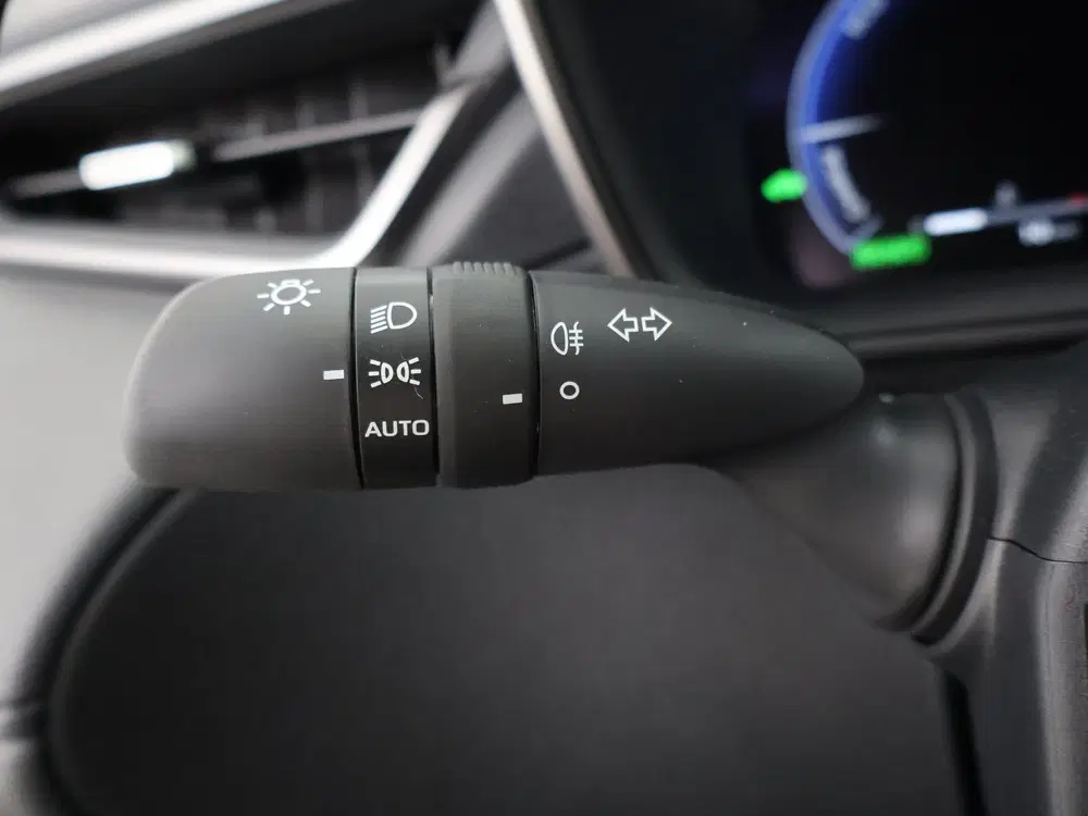 Toyota Corolla Cross Hybrid 180 GR Sport uit 2026, foto 12