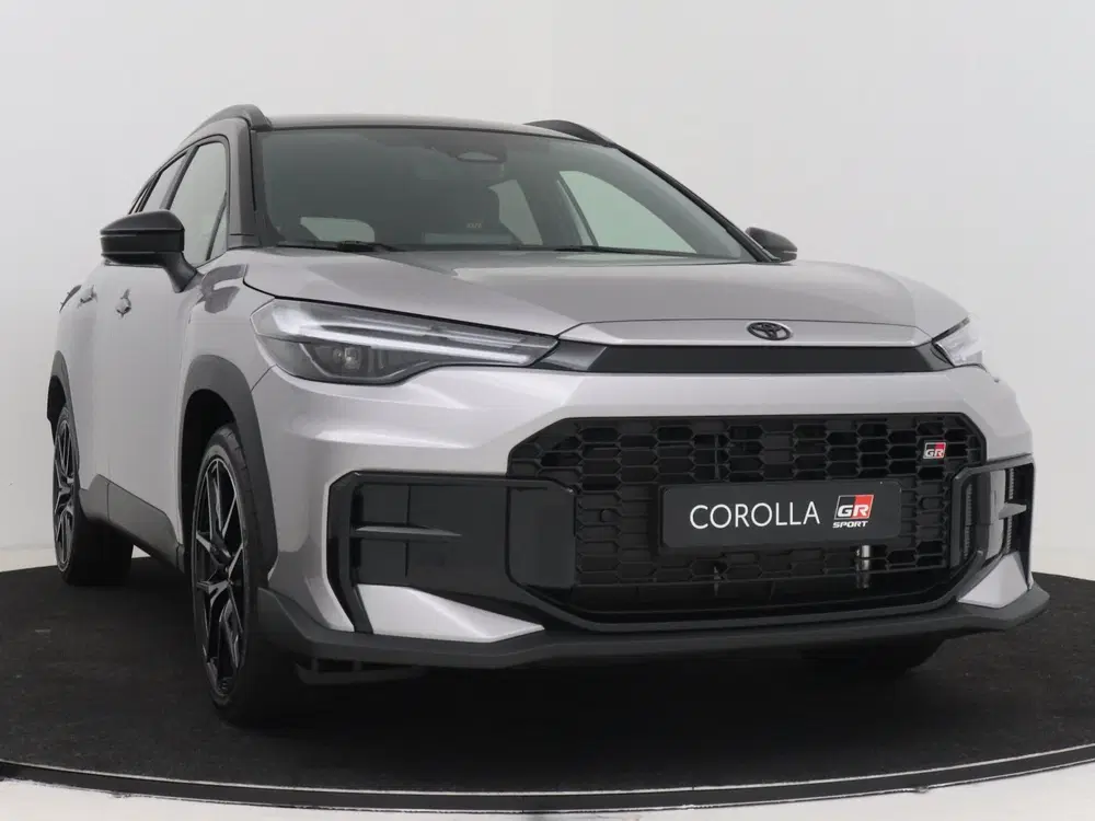 Toyota Corolla Cross Hybrid 180 GR Sport uit 2026, foto 15