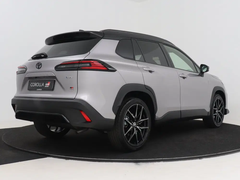 Toyota Corolla Cross Hybrid 180 GR Sport uit 2026, foto 2