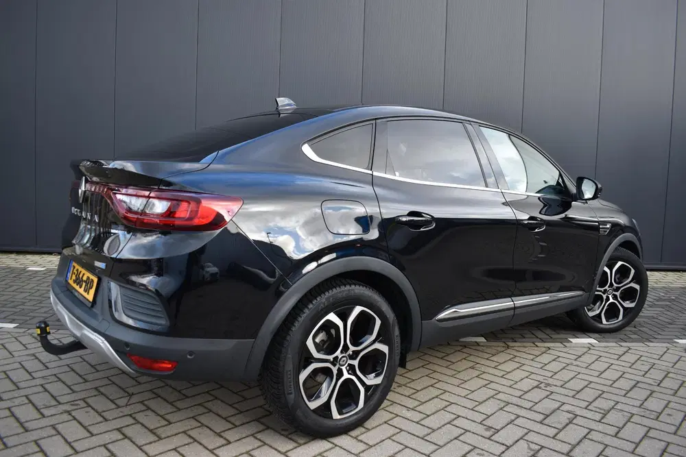 Renault Arkana E-Tech Hybrid 145 Intens uit 2021, foto 2