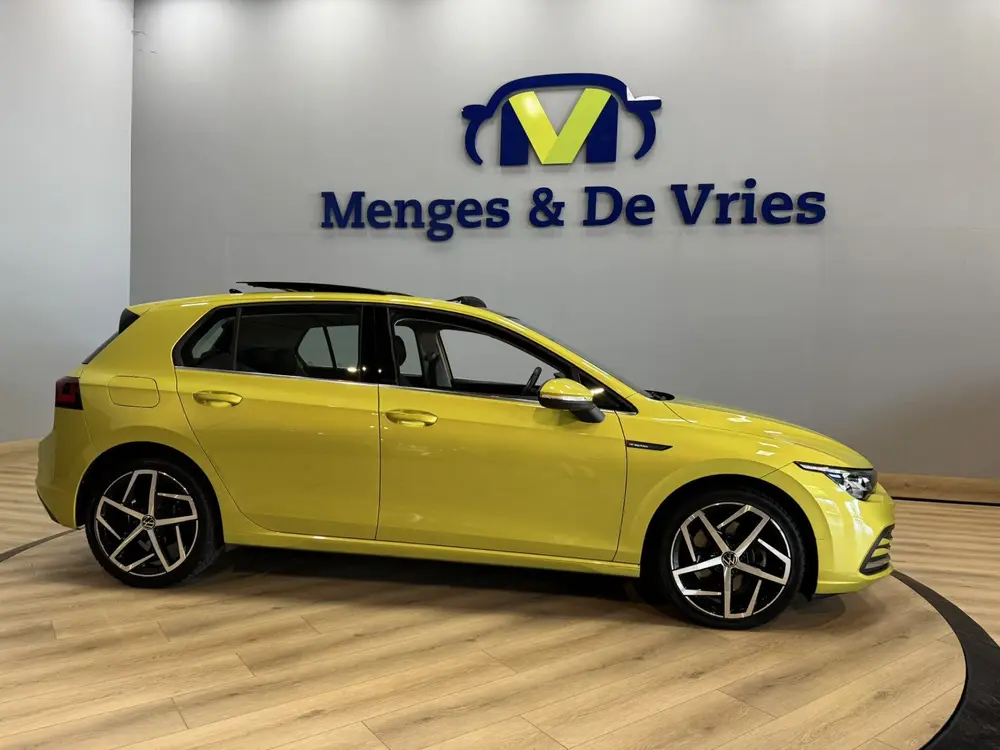 Volkswagen Golf 1.5 eTSI Style Airco ECC | IQ LED Light | Pa uit 2020, foto 3