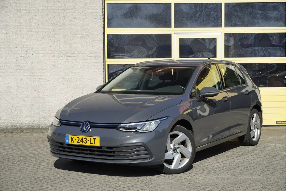 Volkswagen Golf 1.0 TSI 5drs Edition BJ2021 Lmv 17" | Led V+ uit 2021