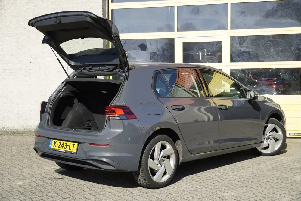 Volkswagen Golf 1.0 TSI 5drs Edition BJ2021 Lmv 17" | Led V+ uit 2021, foto 14