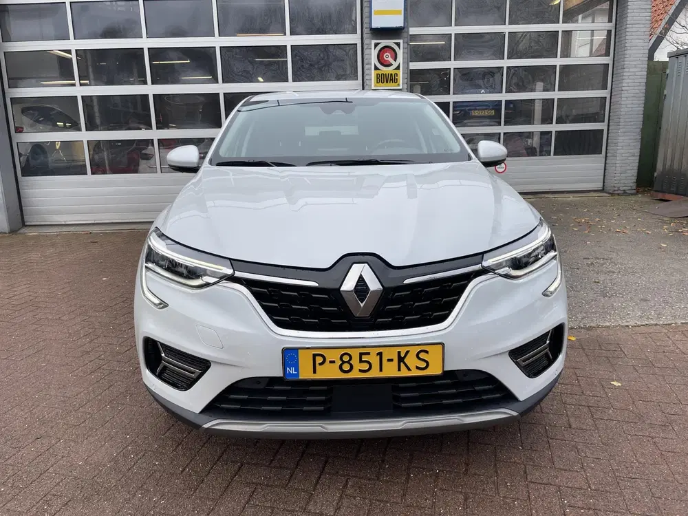 Renault Arkana 1.6 E-Tech Hybrid 145 Intens uit 2022, foto 2