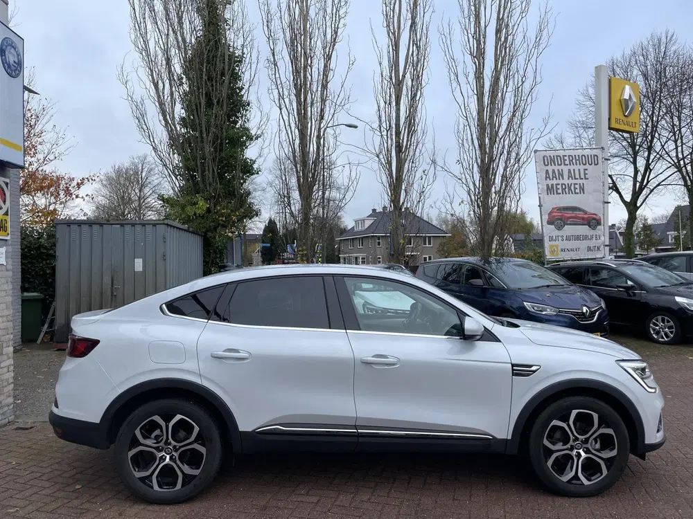 Renault Arkana 1.6 E-Tech Hybrid 145 Intens uit 2022, foto 4