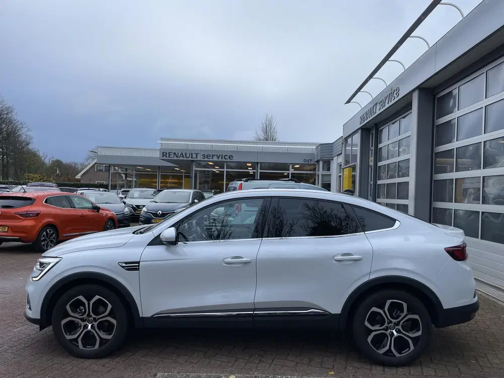 Renault Arkana 1.6 E-Tech Hybrid 145 Intens uit 2022, foto 9