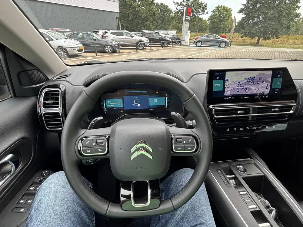 Citroën C5 Aircross Citroen C5 Aircross 1.6 Plug-in Hybrid 225 uit 2025, foto 15