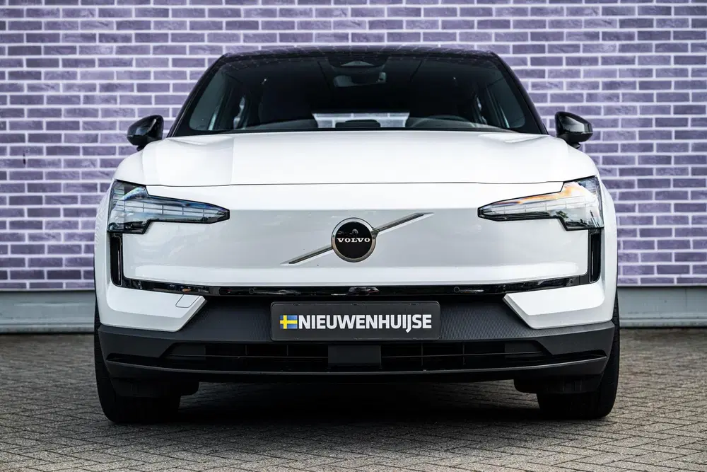 Volvo EX30 Single Motor Extended Range Plus 69 kWh uit 2024, foto 8
