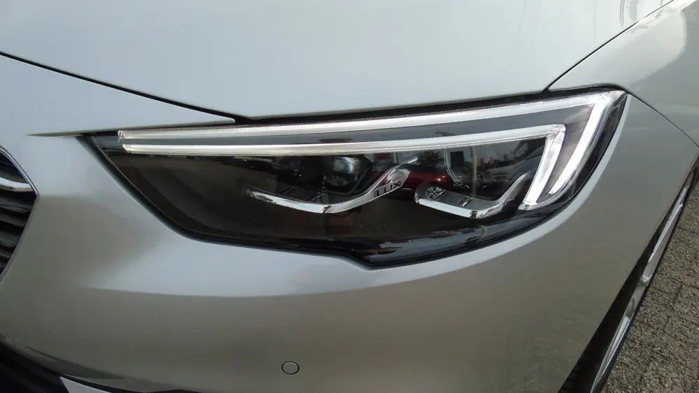 Opel Insignia 1.5 Turbo Exclusive uit 2019, foto 16