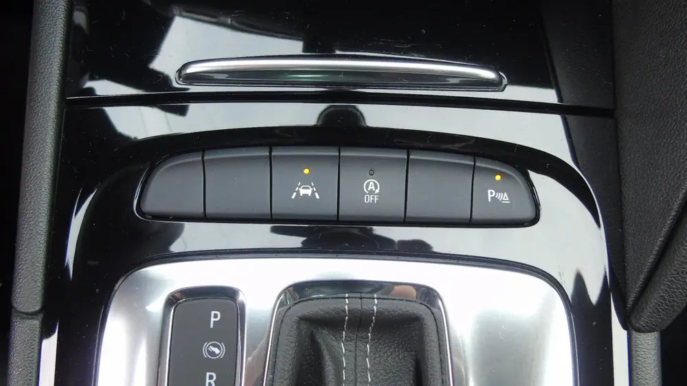 Opel Insignia 1.5 Turbo Exclusive uit 2019, foto 18
