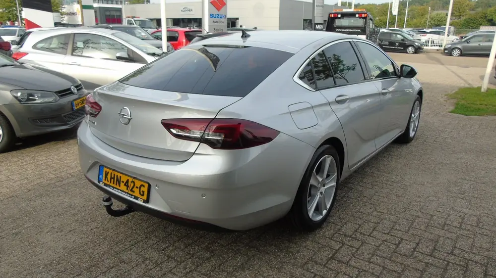 Opel Insignia 1.5 Turbo Exclusive uit 2019, foto 5