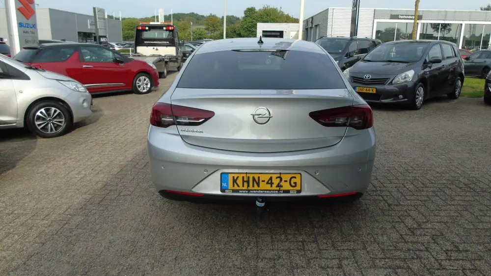 Opel Insignia 1.5 Turbo Exclusive uit 2019, foto 6