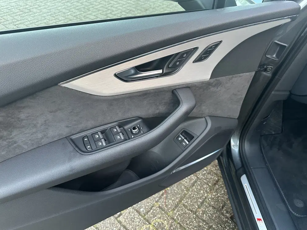 Audi Q7 60 TFSI e quattro S-Line Competition uit 2020, foto 12